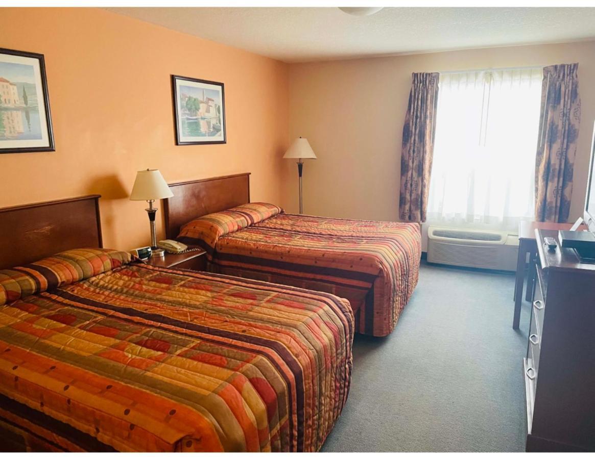 Aurora Park Inn & Suites Dawson Creek Exteriér fotografie