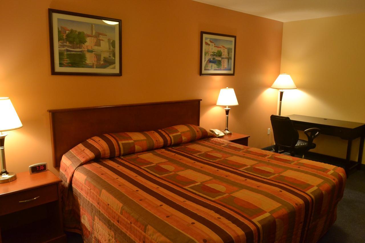 Aurora Park Inn & Suites Dawson Creek Exteriér fotografie